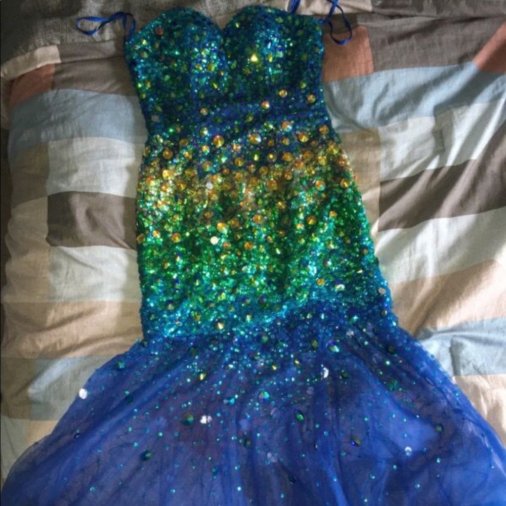 Strapless mermaid prom dress
